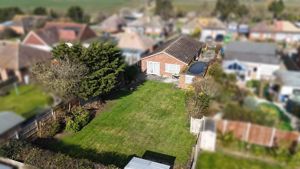 Photo 12- click for photo gallery